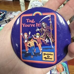 Tag Youre It Button Pin
